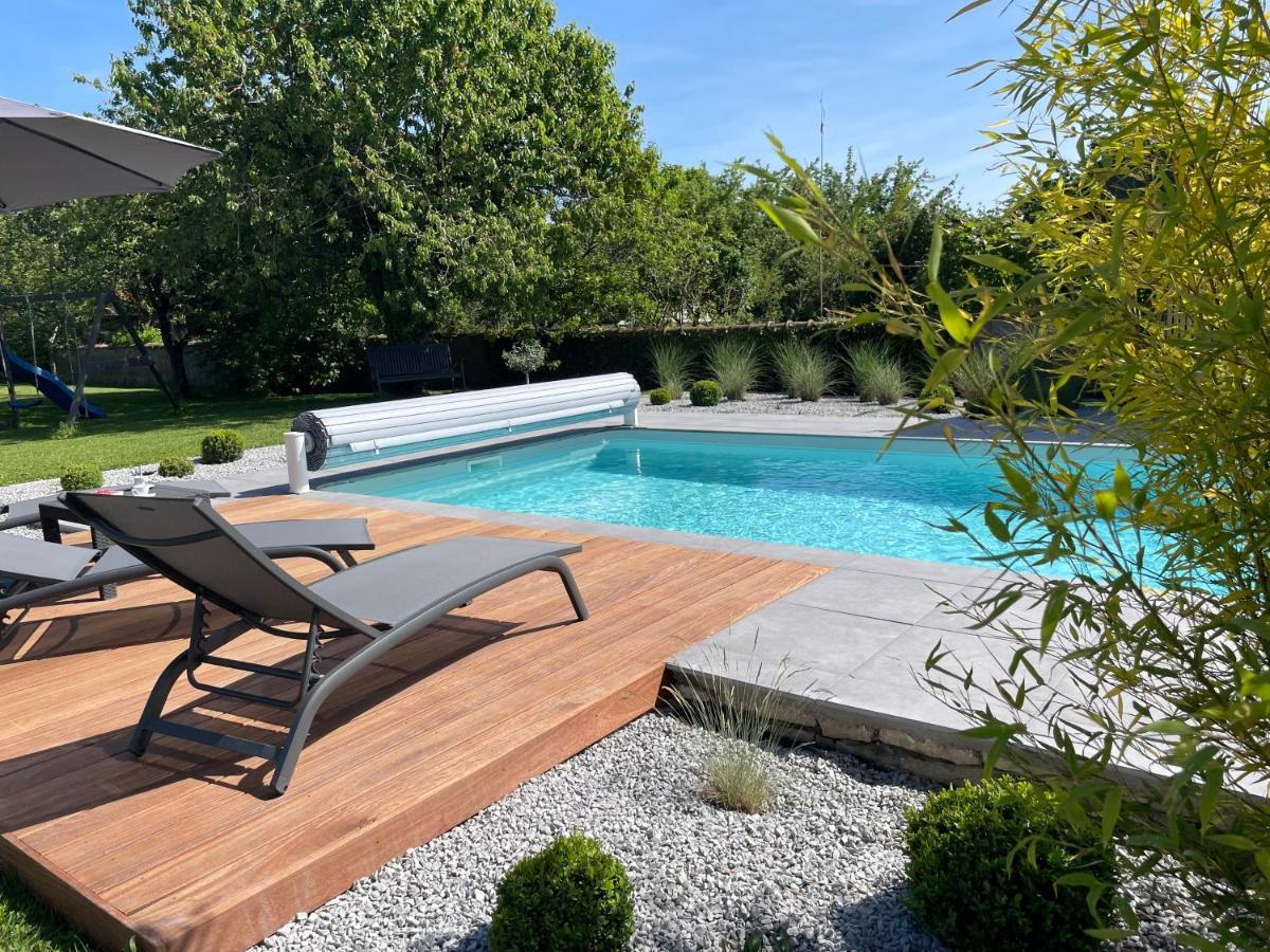 Appart-Hotel N 3 Avec Terrasse, Piscine, Petit-Dejeuner Et Parking Prive Chouzelot 外观 照片